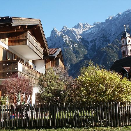 Ferienwohnung Am Zierhutbach Kranzberg ミッテンヴァルト エクステリア 写真
